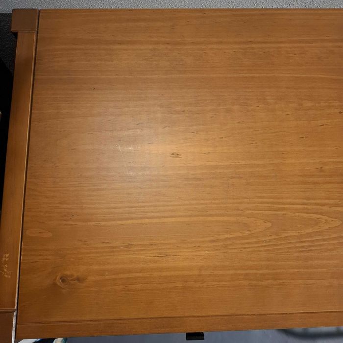 Secretária em pinho maciço