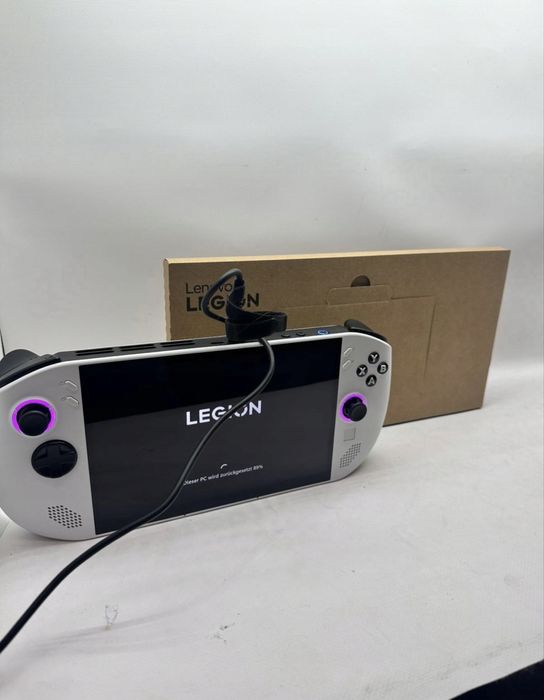 Konsola Lenogo Legion Go S Amd ryzen z2 stan jak nowy, GWARANCJA!