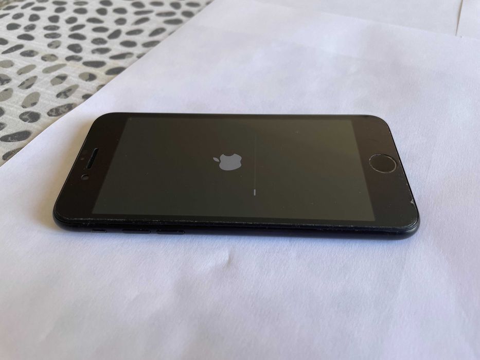 iPhone 7 – New Battery and Display.64752032820354123