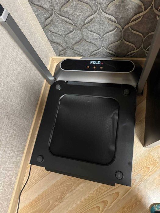 Бігова доріжка Kingsmith WalkingPad R2 Black складна