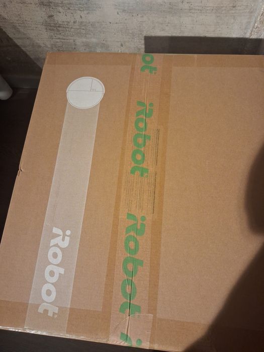 NOVO COM GARANTIA 4 ANOS - Aspirador Roomba 506 combo Plus + Autowash Dock