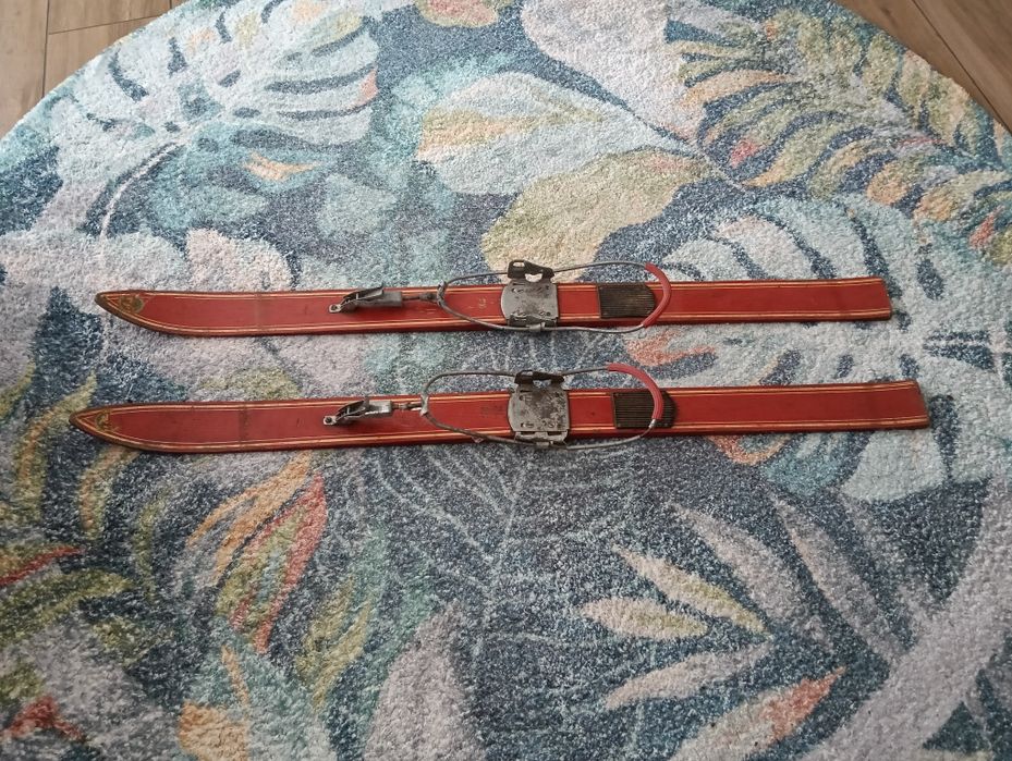 Stare narty drewniane