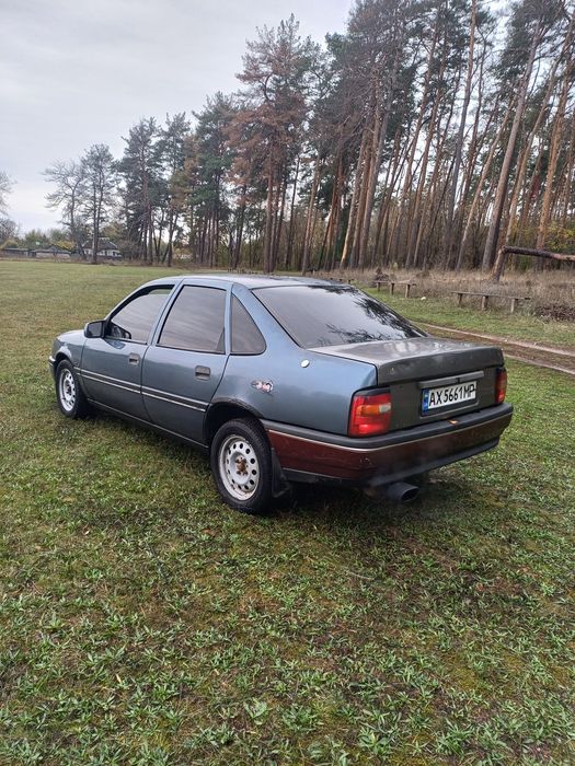 Opel Vectra A. 1.6 Газ/Бензин