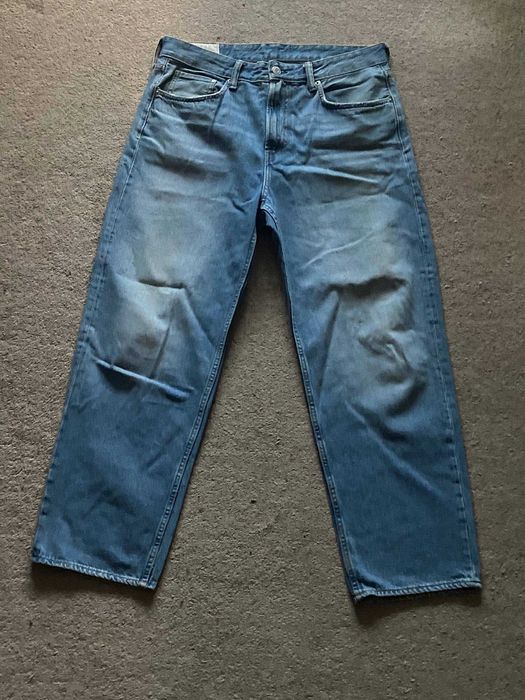 H&M premium light blue jeans W34 L32