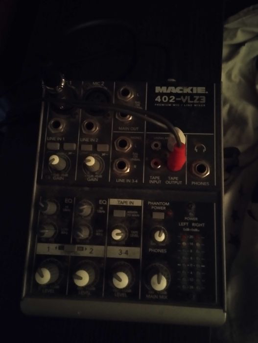 Микшерный пульт MACKIE 402VLZ3