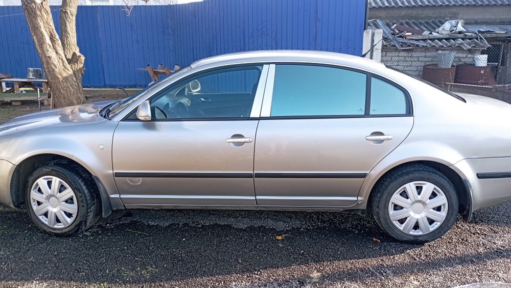 Продам автомобіль skoda superb