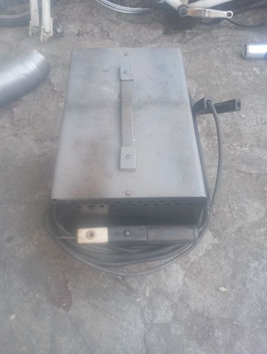 Vendo aparelho de soldar a trabalhar muito bem