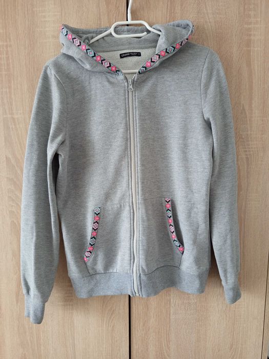 Szara bluza rozpinana z kapturem Cropp r. S