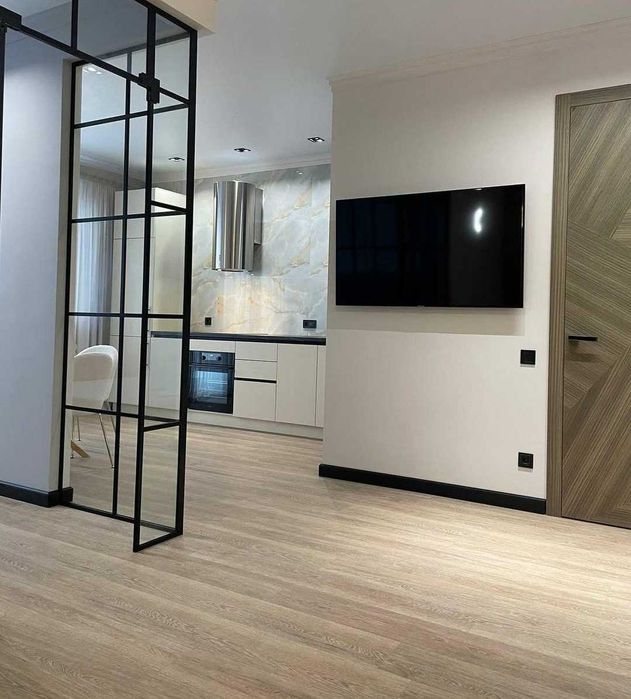 Подобова оренда квартири біля озера, парку