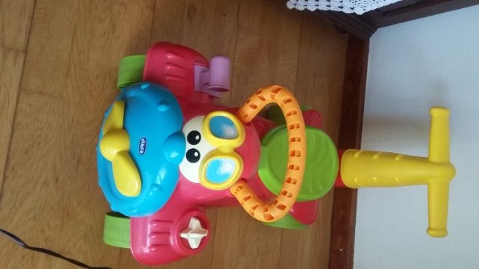 Carrinho cavalgável Chicco