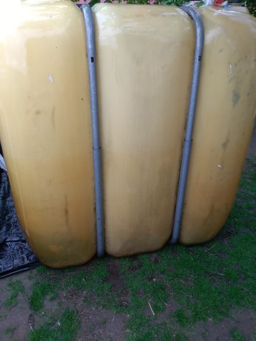 Zbiornik na ropę deszczówkę