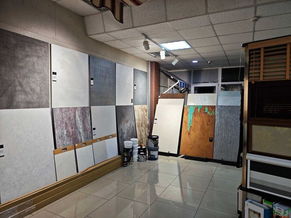 Продам діючий магазин декору (фарба, декоративка, шпалери, підлога)