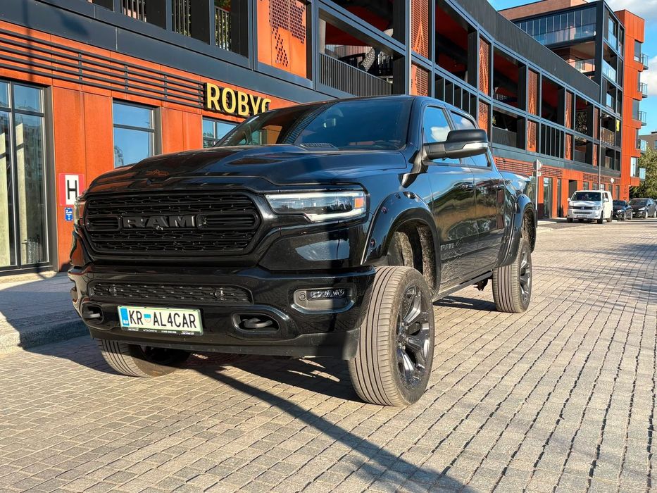 RAM 1500 21 RAM 1500 Limited Night Edition – BEZWYPADKOWY • AKCYZA 0%