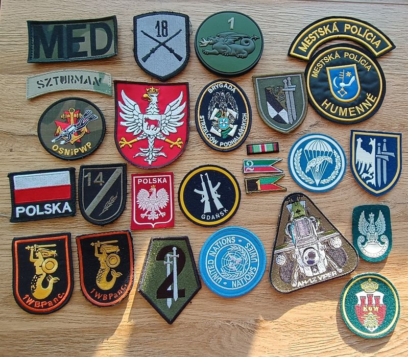 Zestaw naszywek wojskowych MON