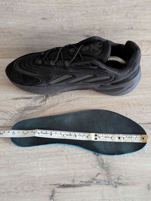 Кроссовки б/у Адидас  Adidas Ozelia 44 р 28.5 см
