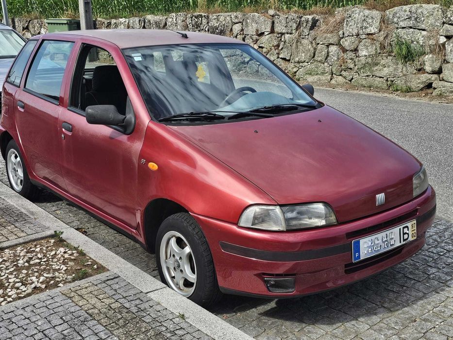 Fiat Punto 55. Alguns extras.