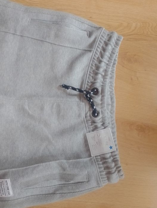 F&F nowe spodenki dresowe szare r. 152 cm