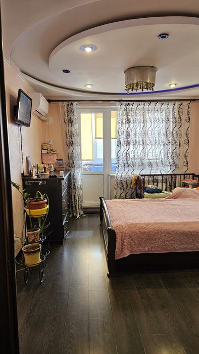 Продам 3х комнатную квартиру на 4 мкр с АО(газ)с хорошим ремонтом