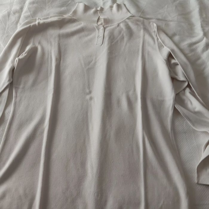 Vendo diversas camisolas para senhora