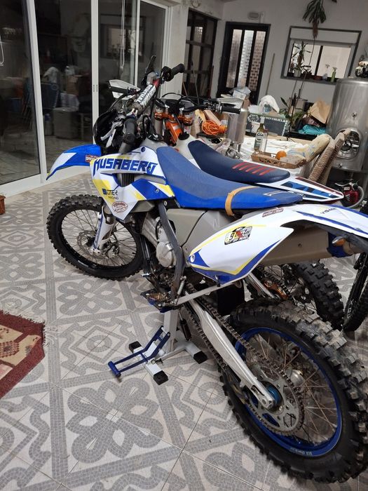 Mota  husaberg 390 fe. 2009