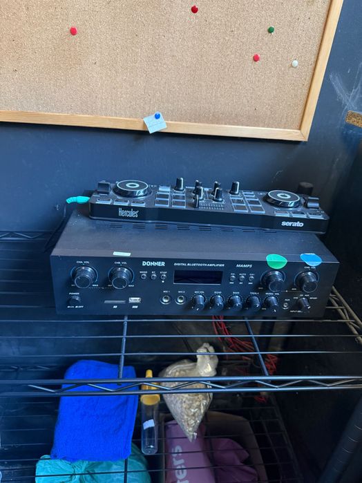 Amplificador e mesa de mistura