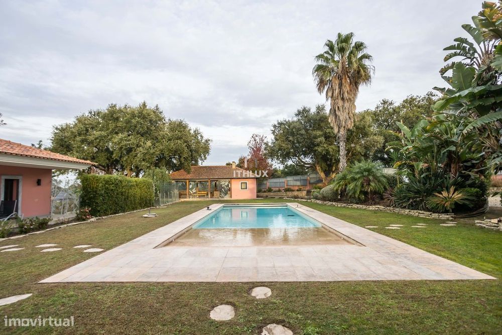 Excelente Moradia T6 em Alhos Vedros