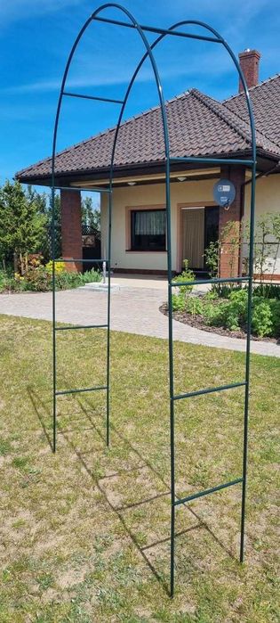 Pergola ogrodowa dekoracyjna metalowa 240 cm pnącza