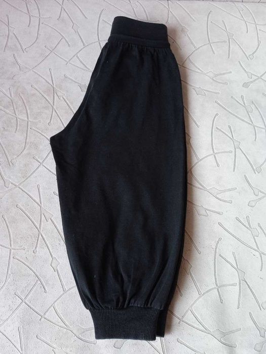 Футболка, капрі (бриджі, штани) для спорту, танців, повсякдення дитячі