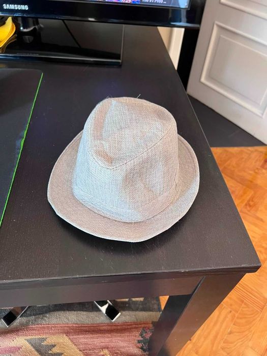 Chapéu estilo Fedora / Trilby Cinzento Claro