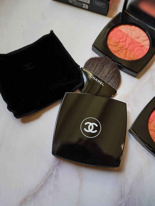 Румʼяна chanel camélia futura trio poudres blush powder blush trio