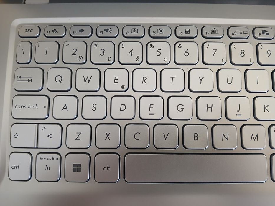 Computadpr portátil Vivobook Asus X515