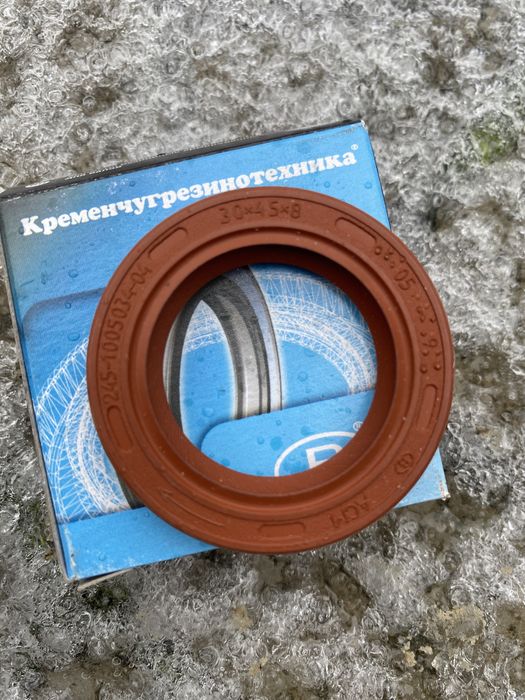 Сальник коленв 1102 перед 30*45*8 (FPM красный) Кременчуг