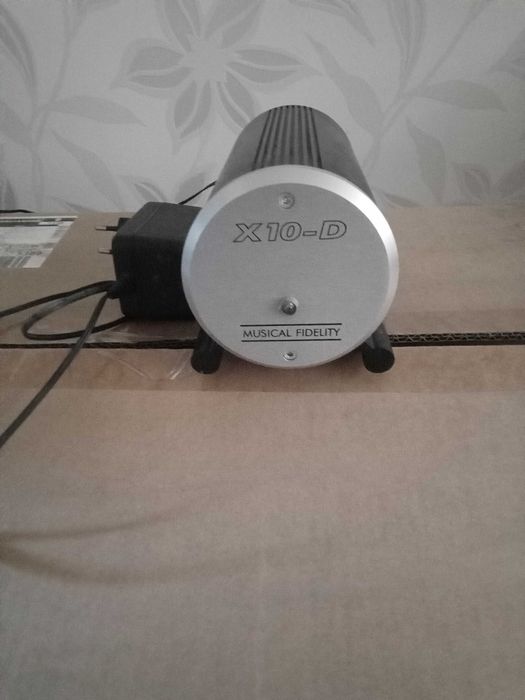 Musical Fidelity X-10D (Ламповый буфер)