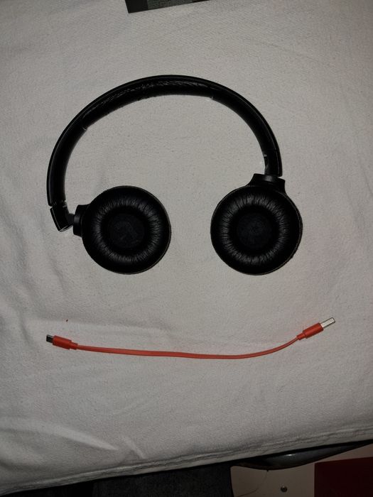 Auriculares wireless JBL Tune 520 BT