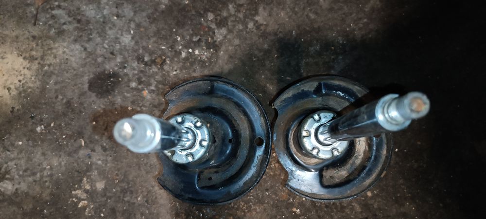 Стойки Опель зефіра Б.