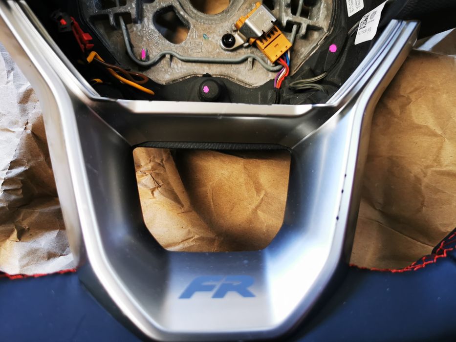Volante seat Fr igual a novo