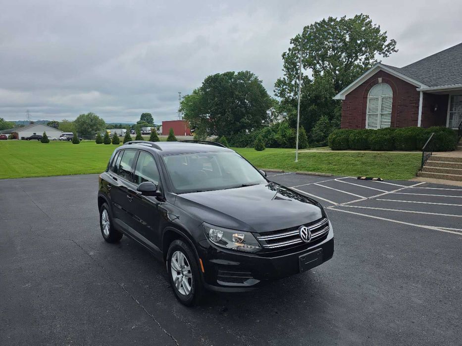 Volkswagen Tiguan S 4Motion      2016