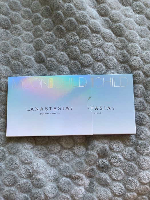 Paleta rozświetlaczy moon child Anastasia Beverly Hills