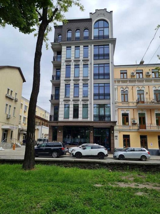 Оренда офіс 143 м.кв. вул. Верхній Вал 64 Подільський метро Контрактова площа Без%