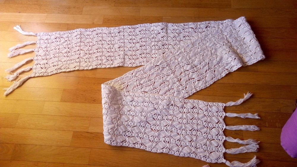 Panos diversos feitos em crochet e outros