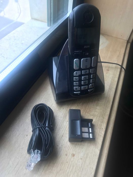 Telefone fixo com teclas + telefone portátil sem fios