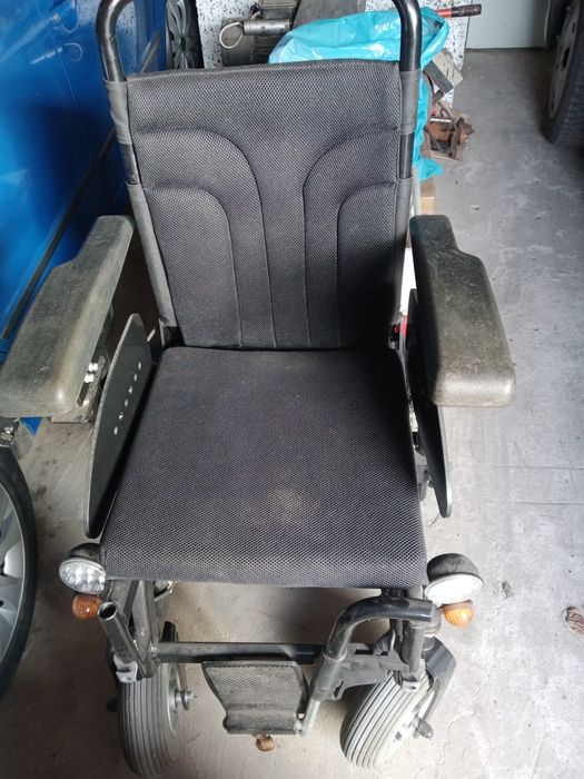 Wózek inwalidzki elektryczny