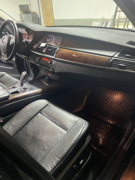 BMW X5   Продам вся в рідні красці