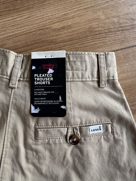 Levis pleated trouser premium short розмір XS жіночі карго шорти