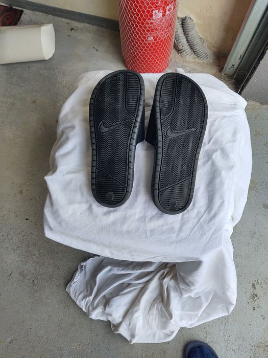 Klapki NIKE nr41 solidne