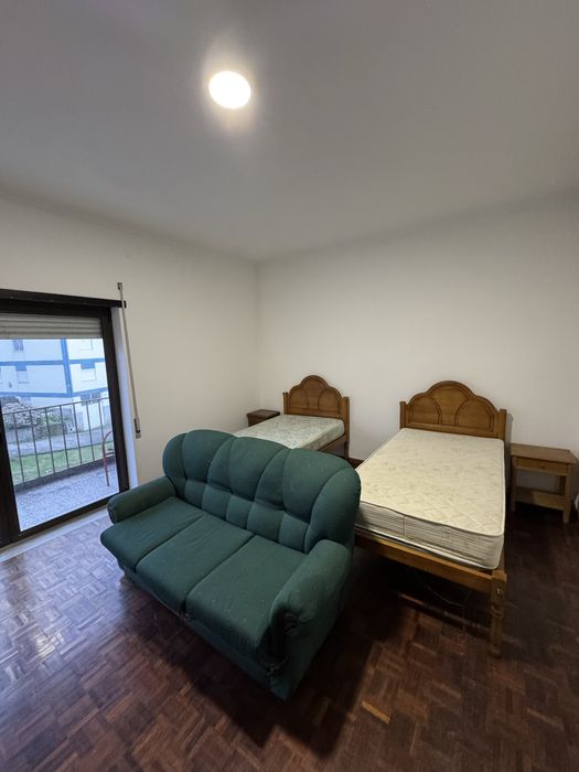 Alugo quartos individuais ou duplos