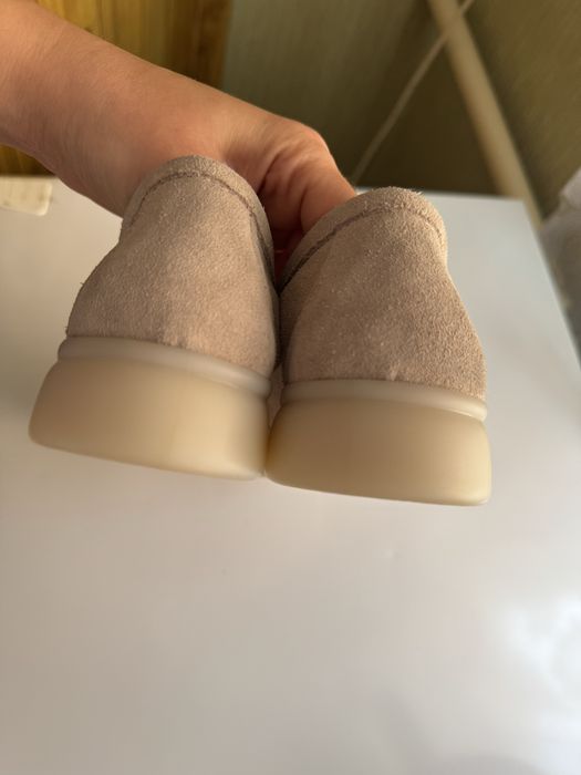 Нові замшеві лофери 38р