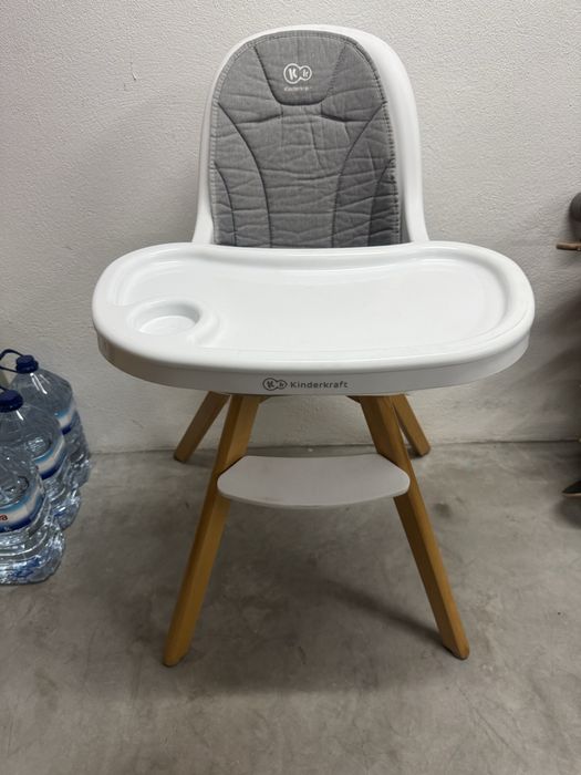 Cadeira de refeição para bebé
