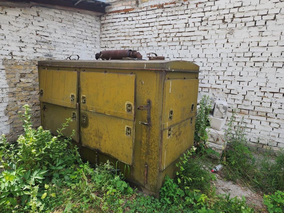 Продам генератор 30кВт дизель советский военный почти без пробега