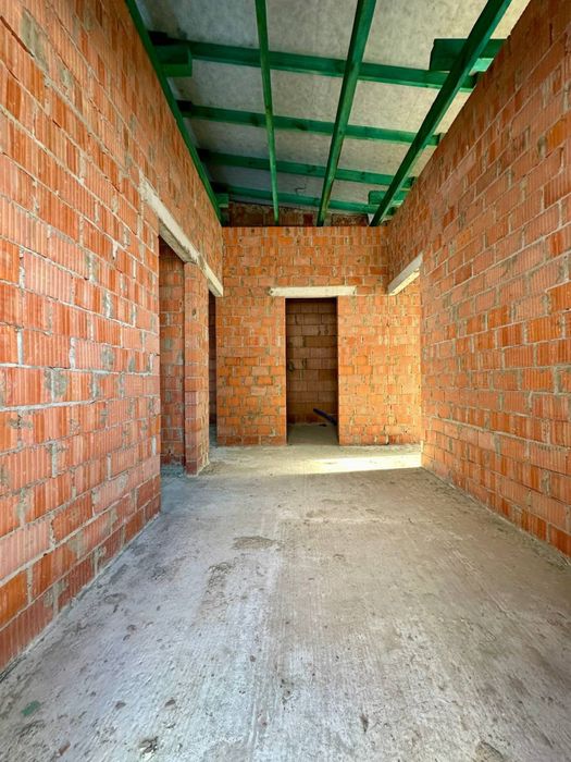 Продам котедж з міськими комунікаціями!